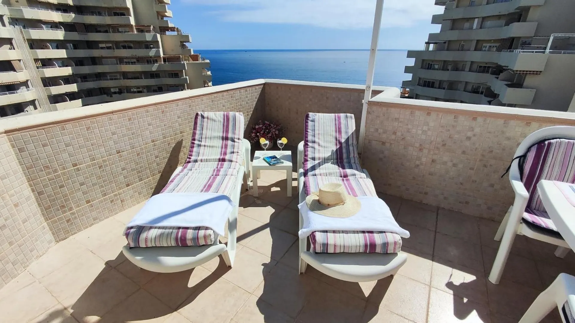 Benal Beach Apartment With Sunny Terrace And Water Park Benalmadena 0*,  Spain