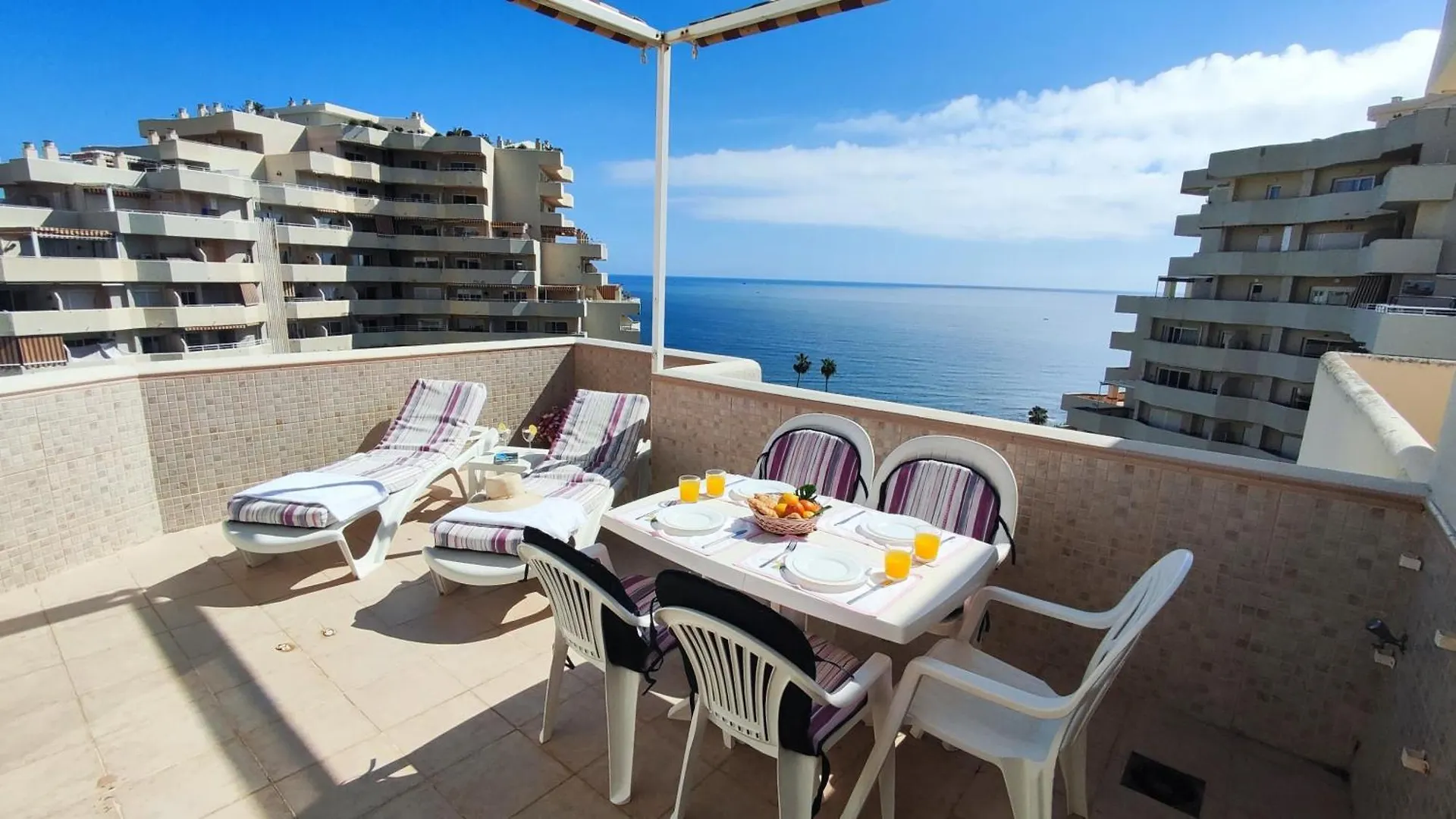 Benal Beach Apartment With Sunny Terrace And Water Park Benalmadena