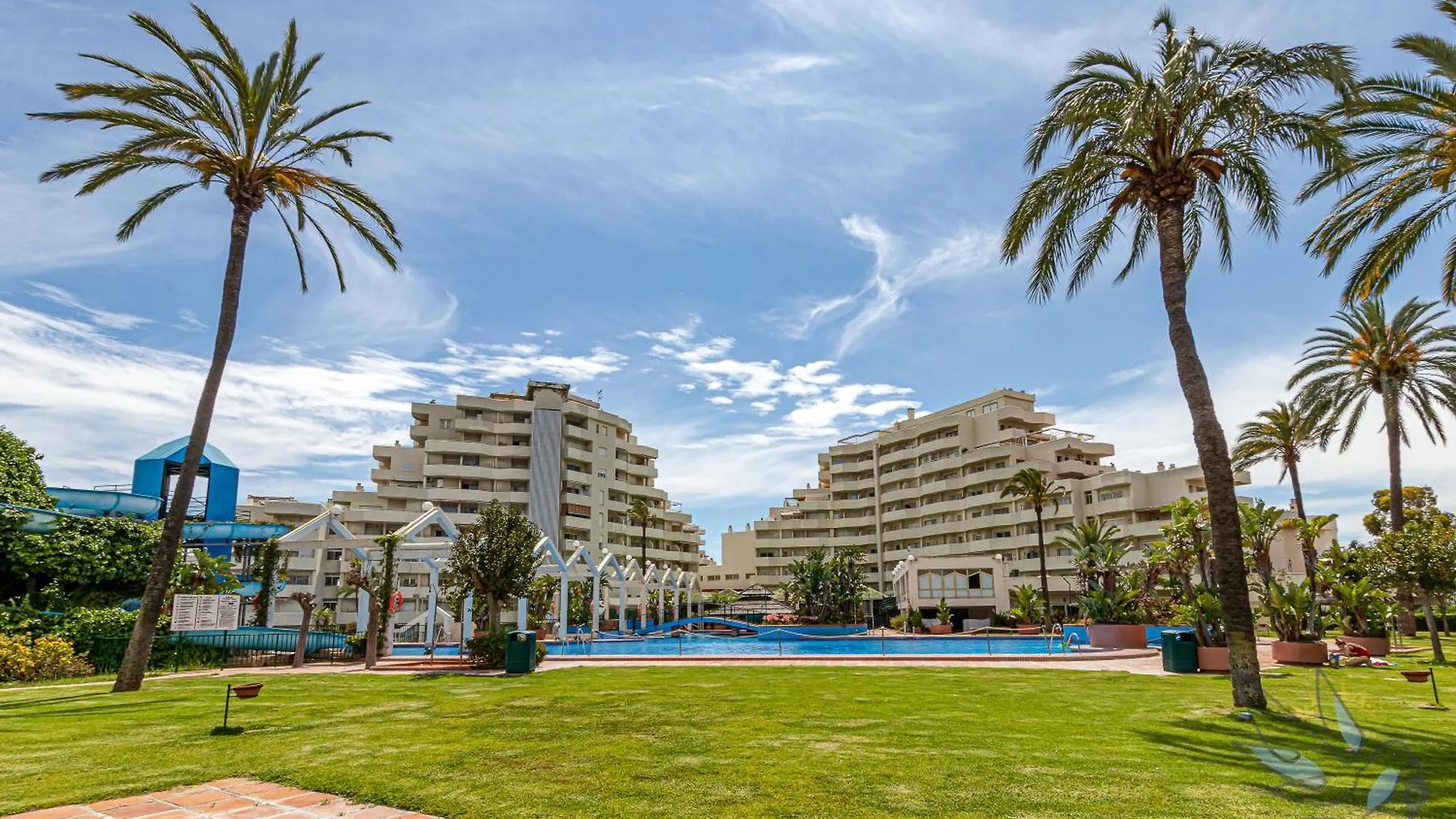 Benal Beach Apartment With Sunny Terrace And Water Park Benalmadena 0*,  Spain