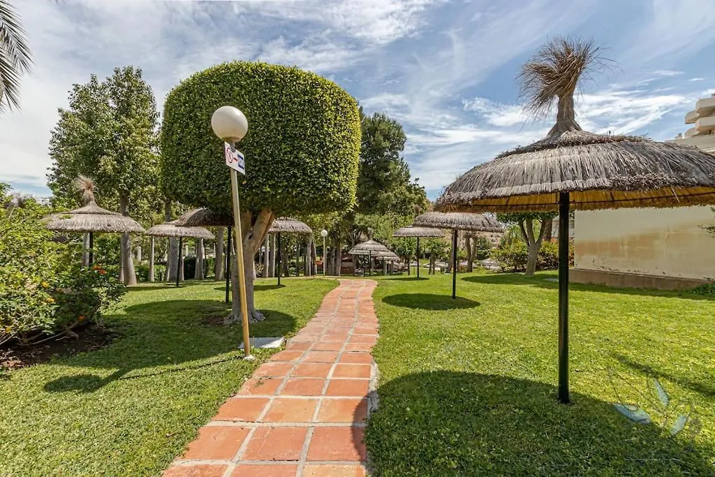 Benal Beach Apartment With Sunny Terrace And Water Park Benalmadena
