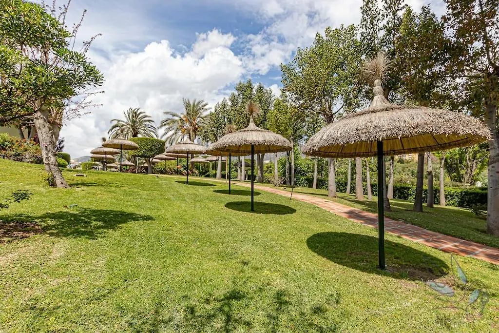Benal Beach Apartment With Sunny Terrace And Water Park Benalmadena